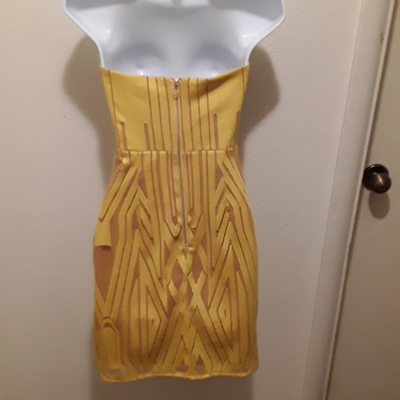 Dress - Picture 5 of 6